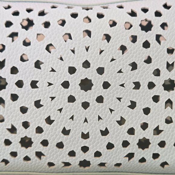 Estee Lauder Cosmetic Bag Laser Cut Baby Blue - Picture 2 of 8